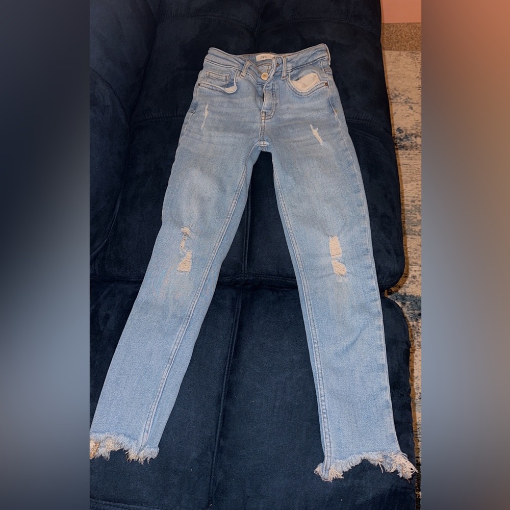 ZARA Girls Ripped Skinny Jeans